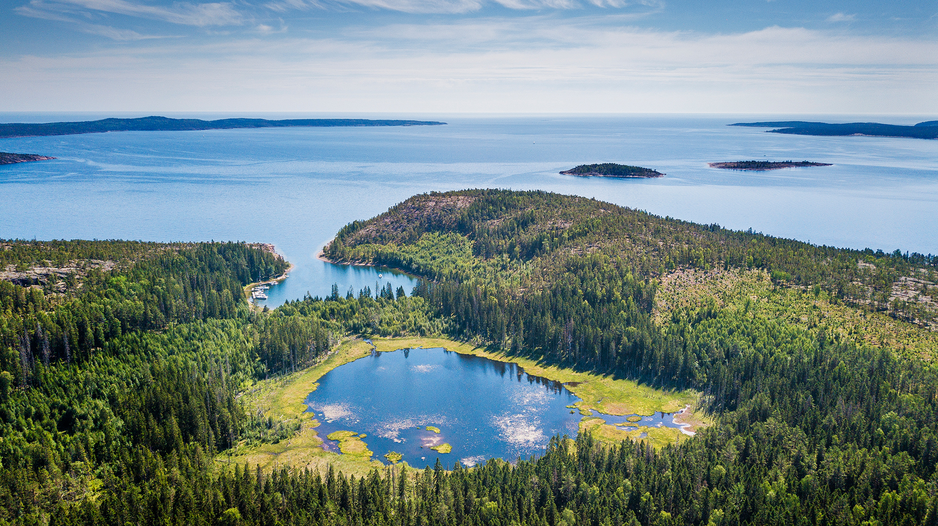 A characteristic of both the High Coast and Kvarken Archipelago is the land uplift changing sea to lake.