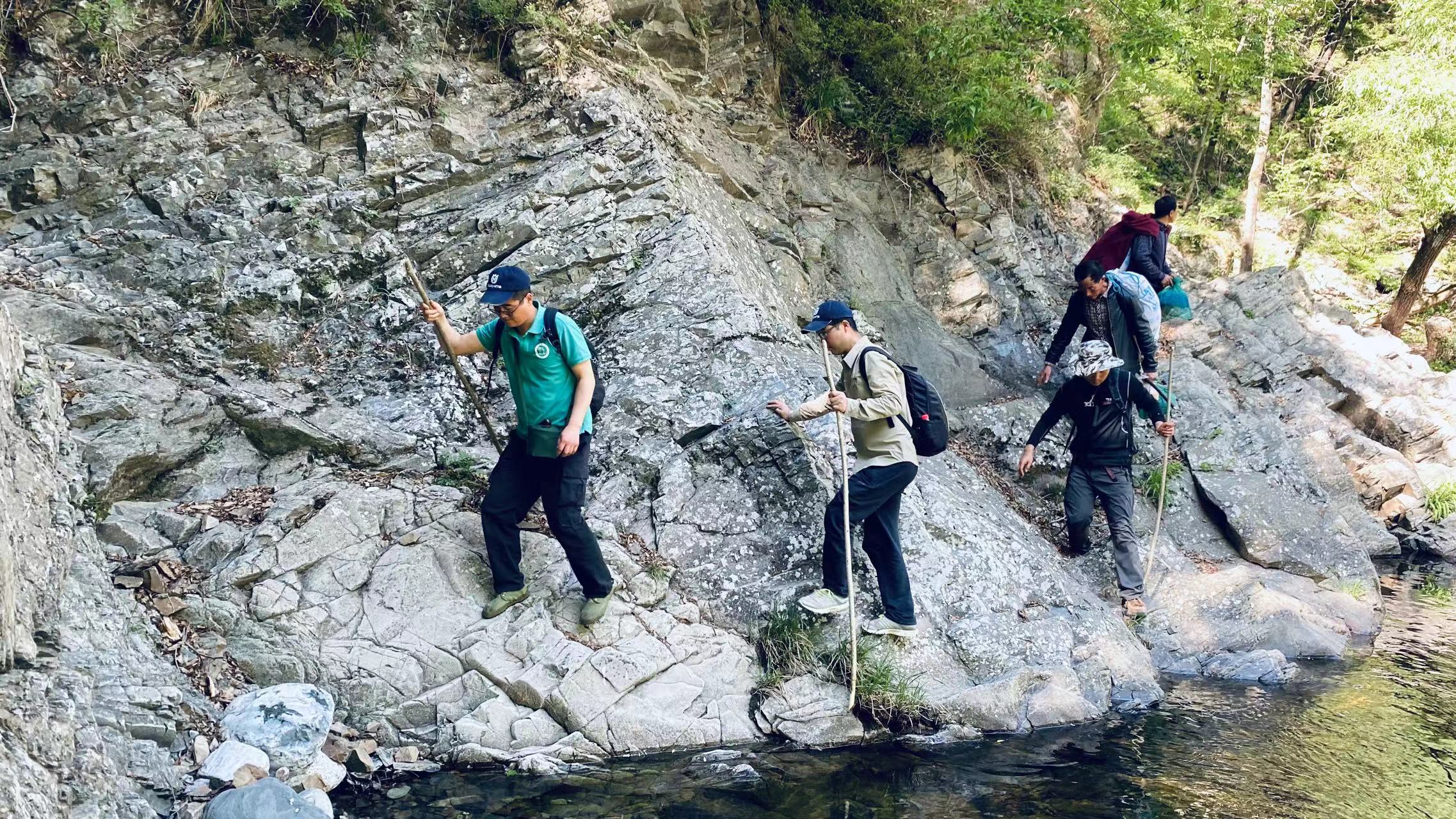 Monitoring and Patrolling in Xiaowangjian