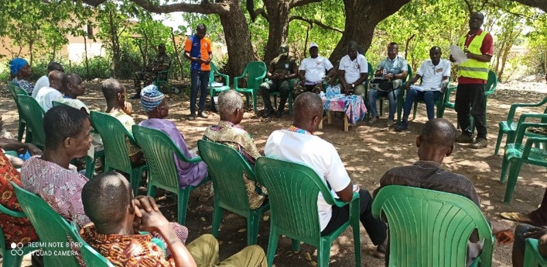 Signature de la convention d'accès aux sites sacrés du PNC entre l'OIPR et les communautés du village de Gansé le 12 mars 2023