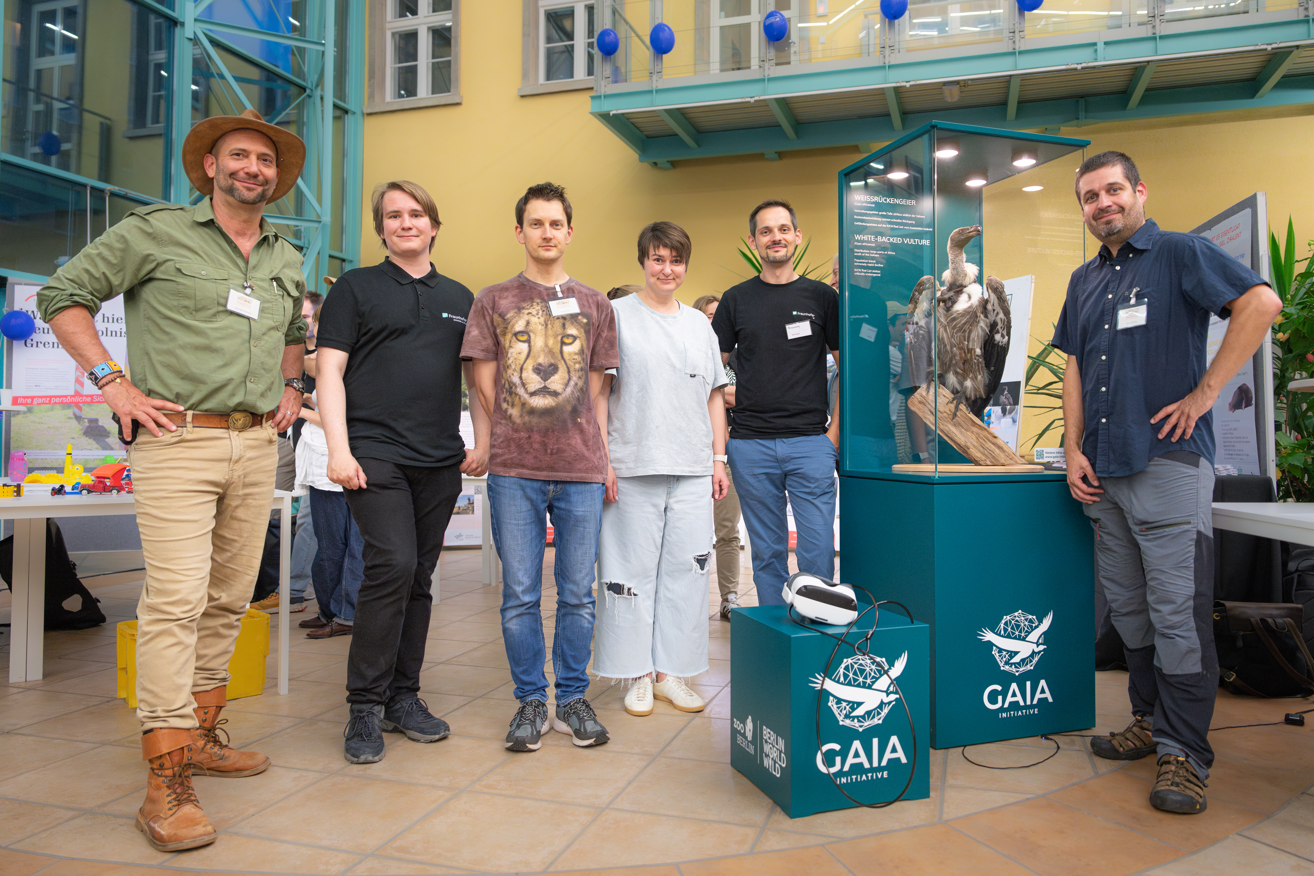 Communication and environmental education about GAIA and vultures, conducted together by teams from Leibniz-IZW, Fraunhofer IIS and Zoo Berlin