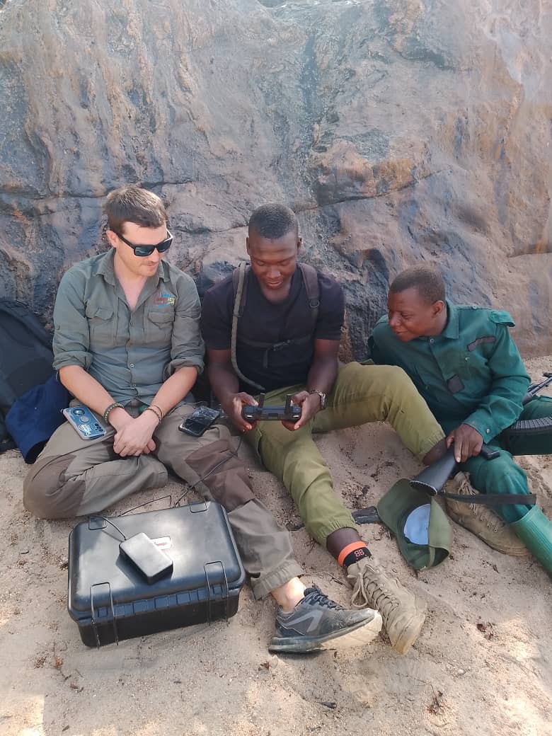 Deployment of drones by local conservation actors 