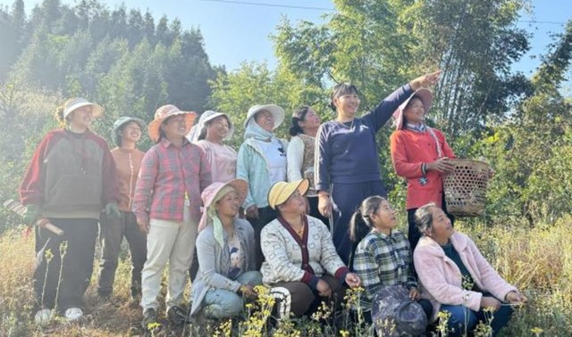 Members of the Mutual Learning Green Farming Cooperative