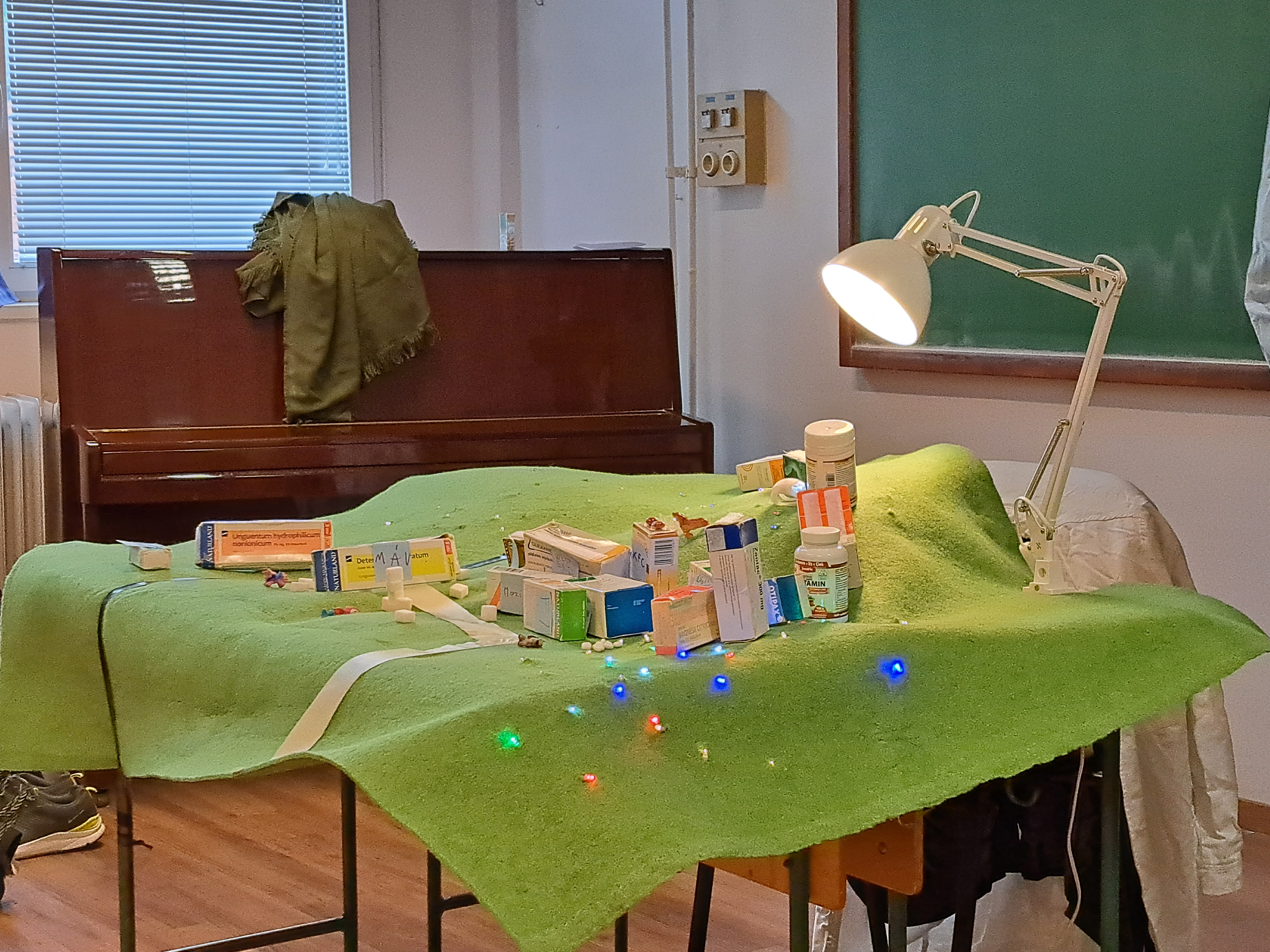 Co-creating the fictional town in the participatory theatre play