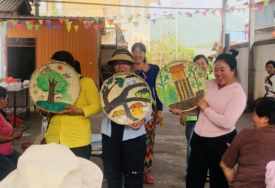 Community women leaders engage villagers through climate storytelling