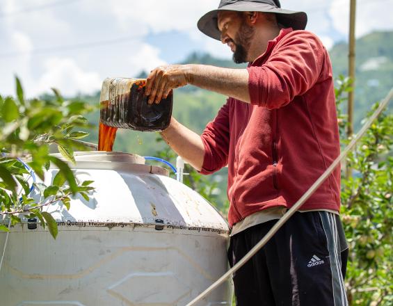 Utilisation de biofermenteurs solaires pour la gestion de la nutrition et de la santé des sols