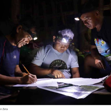 Eduardo Bata, a tamaraw ranger together with fellow rangers during the conduct of tamaraw counting activity.