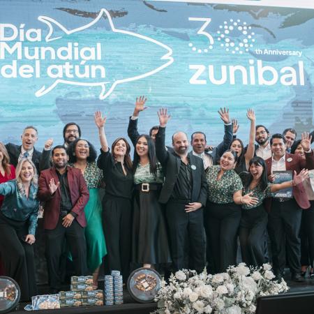 equipo tunacons y aliados celebrando el día mundial del Atún 2025