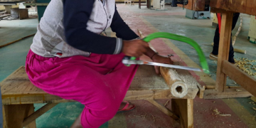 Woman working in Bamboo Processing Unit (PU) in implementation area of Forests4Future.