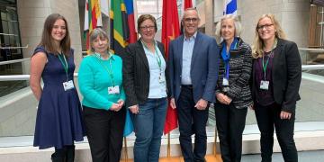 From left to right Anne Virnig (UNDP); Dr.Kathy MacKinnon (IUCN WCPA); Inka Gnittke (BMU); Trevor Sandwith (IUCN); Dr. Jane Smart (IUCN); Janina Heim (BMU)