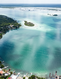 La laguna Bacalar es el motor tras la economia turistica de Bacalar
