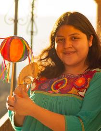 Integrante de Grupo de Trabajo Juguete y Arte Capulálpam (Oaxaca).