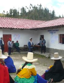 Exposición del trabajo grupal sobre el diseño del plan de manejo participativo en Cushunga CIPDER